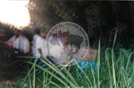 Acampamento "Nova Canudos" do MST (Porto Feliz-SP, fev. 1999) [fotografia] / Fotógrafo(a) : Douglas Mansur. -- Ref.: BR-SPMST_MST-SN-CIN_AMP_000047-000318-ACP.