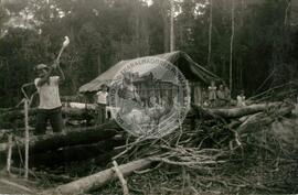 PAD Santa Quitéria (Quixadá-AC, out. 1983) [fotografia] / Fotógrafo(a) : João Kanolles. -- Ref.: BR-SPMST_MST-SN-CIN_AMP_000730-004773-CSS.