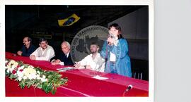 Encontro de Jovens do MST, na Ucicamp, 1o (Campinas-SP, 02 jul. 1999) [fotografia] / Fotógrafo(a) : Douglas Mansur. -- Ref.: BR-SPMST_MST-SN-CIN_AMP_000897-006299-ENJ.