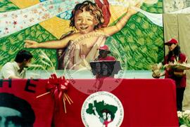 Encontro de Jovens do MST, na Ucicamp, 3o (Campinas-SP, 14 fev. 2001) [fotografia] / Fotógrafo(a) : Paulo Augusto. -- Ref.: BR-SPMST_MST-SN-CIN_AMP_000901-006611-ENJ.