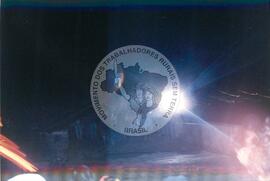 Delegação do MST em Cuba - 40º Aniversário da ANAP (Cuba, 15 mai. 1999) [fotografia] / Fotógrafo(a) : Nilton Viana. -- Ref.: BR-SPMST_MST-SN-CIN_AMP_001042-008337-RIT.