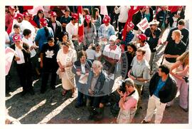 Inauguração do Monumento em homenagem a Antônio Tavares Pereira (Curitiba-PR, 01 mai. 2001) [fotografia] / Fotógrafo(a) : Douglas Mansur. -- Ref.: BR-SPMST_MST-SN-CIN_AMP_001025-007957-ELF.