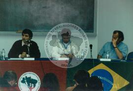 Seminário para Jornalistas e Estudantes (São Paulo-SP, 10 mai. 2001) [fotografia] / Fotógrafo(a) : Cásper Líbero. -- Ref.: BR-SPMST_MST-SN-CIN_AMP_000157-001137-ACS.