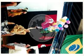 Encontro de Jovens do MST, na Ucicamp, 3o (Campinas-SP, 14 fev. 2001) [fotografia] / Fotógrafo(a) : Douglas Mansur. -- Ref.: BR-SPMST_MST-SN-CIN_AMP_000907-006987-ENJ.