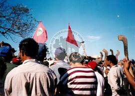 Assentamento "Tamarana" do MST (Paraná, [sem data]) [fotografia] / Fotógrafo(a) : Maria Luísa Mendonça. -- Ref.: BR-SPMST_MST-SN-CIN_AMP_000171-001231-ASS.