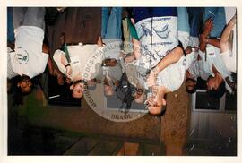 Consulta Popular (Itaci-SP, 08 dez. 1997) [fotografia] / Fotógrafo(a) : Douglas Mansur. -- Ref.: BR-SPMST_MST-SN-CIN_AMP_001954-014880-SPR.