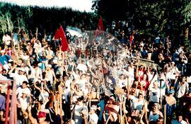 Acampamento "Nova Canudos" do MST (Porto Feliz-SP, fev. 1999) [fotografia] / Fotógrafo(a) : Douglas Mansur. -- Ref.: BR-SPMST_MST-SN-CIN_AMP_000047-000349-ACP.