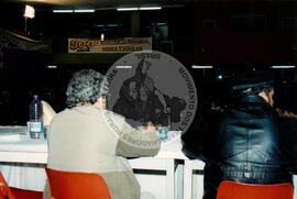 Vigília pela Reforma Agrária no Sindicato dos Metalúrgicos (São Bernardo do Campo-SP, 25 abr. 1992) [fotografia] / Fotógrafo(a) : Arquivo MST. -- Ref.: BR-SPMST_MST-SN-CIN_AMP_000382-002003-AMT.