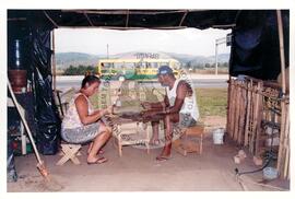 Produção no assentamento (Miscêlenia-SP, [sem data]) [fotografia] / Fotógrafo(a) : Douglas Mansur. -- Ref.: BR-SPMST_MST-SN-CIN_AMP_001972-015131-PDU.