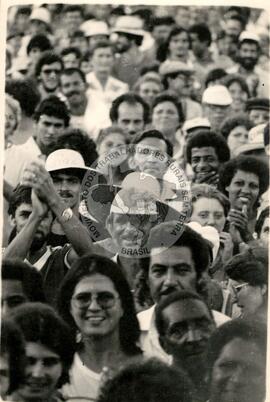 Romaria da Terra (Paraná, 27 jul. 1988) [fotografia] / Fotógrafo(a) : Douglas Mansur. -- Ref.: BR-SPMST_MST-SN-CIN_AMP_001969-015067-SPR.