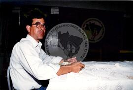 Visita do presidente do INCRA no assentamento "Sumaré" do MST (São Paulo (Estado), 23 out. 1995) [fotografia] / Fotógrafo(a) : Douglas Mansur. -- Ref.: BR-SPMST_MST-SN-CIN_AMP_000669-003768-ARV.