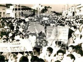 Manifestação em memória de Margarida Alves (Paraíba, 12 ago. 1989) [fotografia] / Fotógrafo(a) : Verinha Villar. -- Ref.: BR-SPMST_MST-SN-CIN_AMP_000540-003048-AMT.