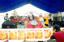 Manifestação contra a ALCA (Equador, 24 out. 2002) [fotografia] / Fotógrafo(a) : Marta (MG). -- Ref.: BR-SPMST_MST-SN-CIN_AMP_001078-008722-RIT.