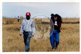Acampamento "Guarantã" (São Paulo (Estado), jul. 1998) [fotografia] / Fotógrafo(a) : Douglas Mansur. -- Ref.: BR-SPMST_MST-SN-CIN_AMP_000045-000192-ACP.