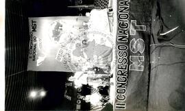 Valmir Assunção (Brasil, [sem data]) [fotografia] / Fotógrafo(a) : Arquivo MST ; Douglas Mansur. -- Ref.: BR-SPMST_MST-SN-CIN_AMP_001375-010888-LID.