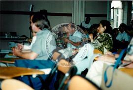 Encontro Amigos do MST (França, 2001) [fotografia] / Fotógrafo(a) : [sem autoria]. -- Ref.: BR-SPMST_MST-SN-CIN_AMP_001139-009532-RIT.