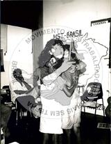 Encontro Estadual do MST, 6o (Mato Grosso do Sul, 19 dez. 1992) [fotografia] / Fotógrafo(a) : Cácia Cortez. -- Ref.: BR-SPMST_MST-SN-CIN_AMP_000966-007656-ENC.