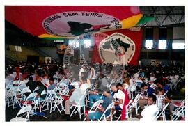 Encontro de Jovens do MST, na Ucicamp, 3o (Campinas-SP, 14 fev. 2001) [fotografia] / Fotógrafo(a) : Douglas Mansur. -- Ref.: BR-SPMST_MST-SN-CIN_AMP_000907-006946-ENJ.