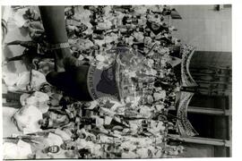 Chegada da Marcha Nacional à Brasília (Brasília-DF, fev. 1997) [fotografia] / Fotógrafo(a) : Douglas Mansur ; Paulo P. Lima. -- Ref.: BR-SPMST_MST-SN-CIN_AMP_001397-011070-MAC.