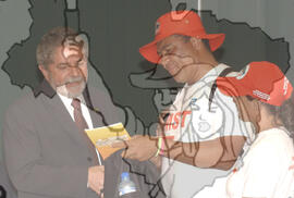 [Título n/d] : lote nº 002, pasta nº 000043, doc. nº 000195 [imagem] / Fotógrafo(a) : [autoria n/d].