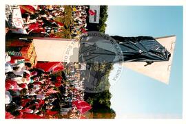 Inauguração do Monumento em homenagem a Antônio Tavares Pereira (Curitiba-PR, 01 mai. 2001) [fotografia] / Fotógrafo(a) : Douglas Mansur. -- Ref.: BR-SPMST_MST-SN-CIN_AMP_001025-008017-ELF.