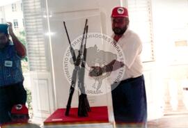 Delegação do MST em Cuba - 40º Aniversário da ANAP (Cuba, 15 mai. 1999) [fotografia] / Fotógrafo(a) : Nilton Viana. -- Ref.: BR-SPMST_MST-SN-CIN_AMP_001042-008302-RIT.