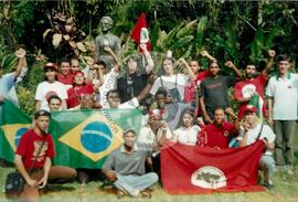 Oficina Nacional de Cultura e Comunicação (Minas Gerais, nov. 2000) [fotografia] / Fotógrafo(a) : Leticia Barqueta. -- Ref.: BR-SPMST_MST-SN-CIN_AMP_000827-005515-CUR.