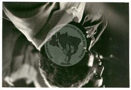 Assassinos do lavrador Carlos Silva (Vale do Ribeira-SP, 20 jun. 1985) [fotografia] / Fotógrafo(a) : Luiz Henrique Prado. -- Ref.: BR-SPMST_MST-SN-CIN_AMP_001790-012940-VPP.