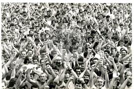 Greve - MST (São Bernardo do Campo-SP, dez. 1991) [fotografia] / Fotógrafo(a) : Douglas Mansur. -- Ref.: BR-SPMST_MST-SN-CIN_AMP_000380-001988-AMT.