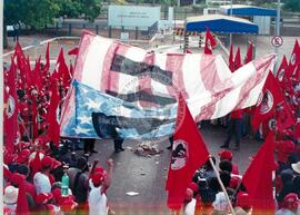 Congresso Nacional do MST, 4o (Distrito Federal (Brasil), 07 ago. 2000) [fotografia] / Fotógrafo(a) : Douglas Mansur ; Paula Reis ; João Zinclar. -- Ref.: BR-SPMST_MST-SN-CIN_AMP_000714-004601-CGR.