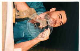 Semana Nacional de Cultura Brasileira e Reforma Agrária (Rio de Janeiro-RJ, 18 mar. 2002) [fotografia] / Fotógrafo(a) : Luciney Martins. -- Ref.: BR-SPMST_MST-SN-CIN_AMP_001823-013720-NDT.