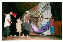 Acampamento "Parque Tropeiro" do MST (Curitiba-PR, 02 mai. 2001) [fotografia] / Fotógrafo(a) : Douglas Mansur. -- Ref.: BR-SPMST_MST-SN-CIN_AMP_000075-000631-ACP.