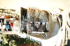 Mobilização em Brasília durante a Jornada Nacional "Acampamento Nacional Eldorado dos Carajás" (Brasília-DF, 03 set. 2001) [fotografia] / Fotógrafo(a) : Gildo Aguiar. -- Ref.: BR-SPMST_MST-SN-CIN_AMP_001918-014433-SJM.