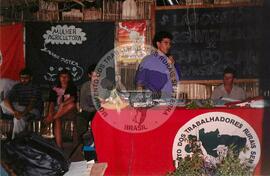 Laboratório (São Miguel-MS, [sem data]) [fotografia] / Fotógrafo(a) : Arquivo MST. -- Ref.: BR-SPMST_MST-SN-CIN_AMP_000859-005708-CUR.