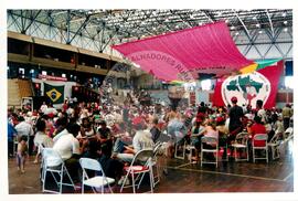 Encontro de Jovens do MST, na Ucicamp, 3o (Campinas-SP, 14 fev. 2001) [fotografia] / Fotógrafo(a) : Douglas Mansur. -- Ref.: BR-SPMST_MST-SN-CIN_AMP_000908-007007-ENJ.