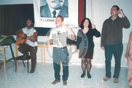 Reunião do Coletivo Nacional de Comunicação (São Paulo-SP, jul. 2001) [fotografia] / Fotógrafo(a) : Letícia Barqueta. -- Ref.: BR-SPMST_MST-SN-CIN_AMP_001940-014646-ACS.