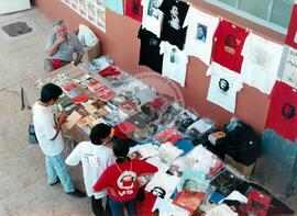 Congresso Nacional do MST, 4o (Distrito Federal (Brasil), 07 ago. 2000) [fotografia] / Fotógrafo(a) : Douglas Mansur ; Paula Reis ; João Zinclar. -- Ref.: BR-SPMST_MST-SN-CIN_AMP_000715-004629-CGR.