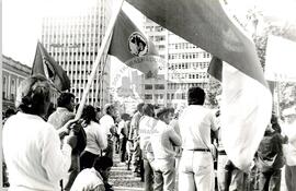 Mobilização (Porto Alegre-RS, 1992) [fotografia] / Fotógrafo(a) : Elenice Lucenas. -- Ref.: BR-SPMST_MST-SN-CIN_AMP_000463-002703-AMT.