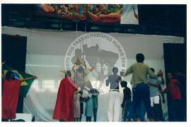 Encontro de Jovens do MST, na Ucicamp, 3o (Campinas-SP, 14 fev. 2001) [fotografia] / Fotógrafo(a) : Douglas Mansur. -- Ref.: BR-SPMST_MST-SN-CIN_AMP_000908-007020-ENJ.