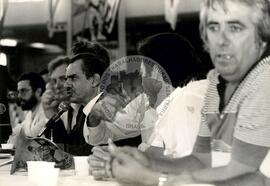 Congresso Nacional da CONTAG, 4 (Distrito Federal (Brasil), 25 a 30 mai. 1985) [fotografia] / Fotógrafo(a) : Eduardo Tavares. -- Ref.: BR-SPMST_MST-SN-CIN_AMP_000733-004786-CSS.