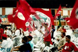 Encontro de Jovens do MST, na Ucicamp, 3o (Campinas-SP, 14 fev. 2001) [fotografia] / Fotógrafo(a) : Douglas Mansur ; João Zinclar. -- Ref.: BR-SPMST_MST-SN-CIN_AMP_000902-006705-ENJ.