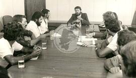 Audiência com o Ministro Dante Oliveira (Brasília-DF, 17 jun. 1986) [fotografia] / Fotógrafo(a) : Edson G. Silva ; Valéria Costa ; Leandro Abreu. -- Ref.: BR-SPMST_MST-SN-CIN_AMP_000619-003498-ARV.