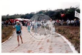 Manifestação e caminhada contra a base de Alcântara (Maranhão, 17 nov. 2002) [fotografia] / Fotógrafo(a) : Silvia Guimarães. -- Ref.: BR-SPMST_MST-SN-CIN_AMP_000530-002974-AMT.