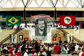 Encontro de Jovens do MST, na Ucicamp, 3o (Campinas-SP, 14 fev. 2001) [fotografia] / Fotógrafo(a) : Paulo Augusto. -- Ref.: BR-SPMST_MST-SN-CIN_AMP_000901-006628-ENJ.