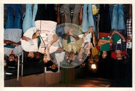 Consulta Popular (Itaci-SP, 08 dez. 1997) [fotografia] / Fotógrafo(a) : Douglas Mansur. -- Ref.: BR-SPMST_MST-SN-CIN_AMP_001954-014882-SPR.