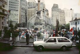 Vigília pela Reforma Agrária no Sindicato dos Metalúrgicos (São Bernardo do Campo-SP, 25 abr. 1992) [fotografia] / Fotógrafo(a) : Arquivo MST. -- Ref.: BR-SPMST_MST-SN-CIN_AMP_000382-002009-AMT.
