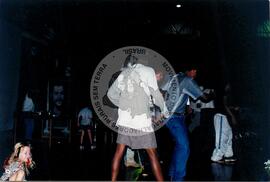 Encontro de Jovens do MST, na Ucicamp, 3o (Campinas-SP, 14 fev. 2001) [fotografia] / Fotógrafo(a) : Michelle Cafaldo. -- Ref.: BR-SPMST_MST-SN-CIN_AMP_000905-006854-ENJ.