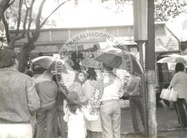 Manifestação (Paraná, [sem data]) [fotografia] / Fotógrafo(a) : Gilmar. -- Ref.: BR-SPMST_MST-SN-CIN_AMP_000438-002546-AMT.