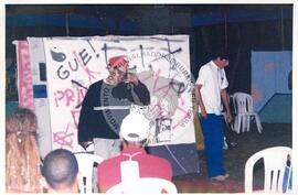 Encontro Estadual de Jovens do Campo e da Cidade, 1o (Vitória-ES, ago. 2002) [fotografia] / Fotógrafo(a) : Leticia Barqueta. -- Ref.: BR-SPMST_MST-SN-CIN_AMP_001916-014267-SJM.