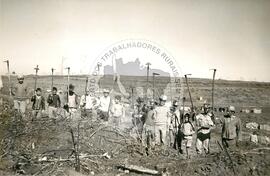 Acampamento do MST[sem identificação] (Fadinal dos Gerdes-SC, ago. 1995) [fotografia] / Fotógrafo(a) : José Fritsil. -- Ref.: BR-SPMST_MST-SN-CIN_AMP_000105-000737-ACP.